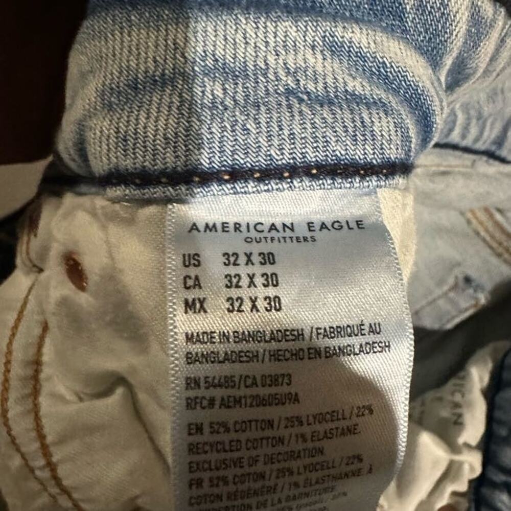 American Eagle Athletic Fit Jeans Mens 32x30 Lightwash Airflex + Faded - Picture 6 of 8